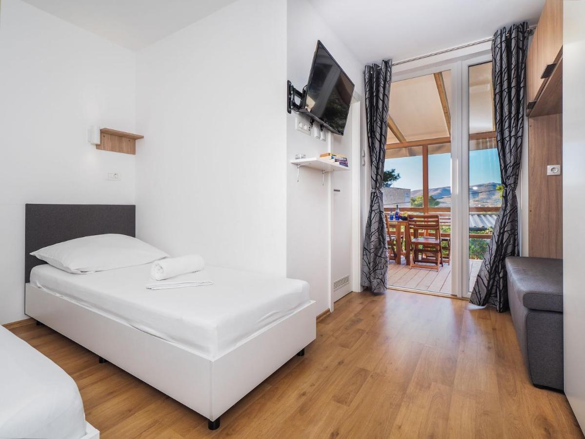 Mediteran Travel Mobile Homes Trogir - Ciovo Arbanija Luaran gambar